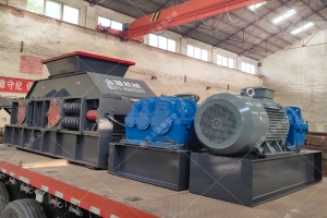 2PG1200x800大型對輥破碎機(jī)發(fā)往內(nèi)蒙古