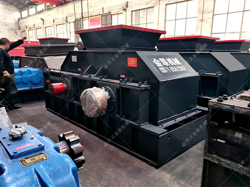 對(duì)輥制砂機(jī)優(yōu)缺點(diǎn)有哪些?該如何選擇?廠家為您詳細(xì)分析 對(duì)輥制砂機(jī)優(yōu)缺點(diǎn)有哪些?該如何選擇?廠家為您詳細(xì)分析